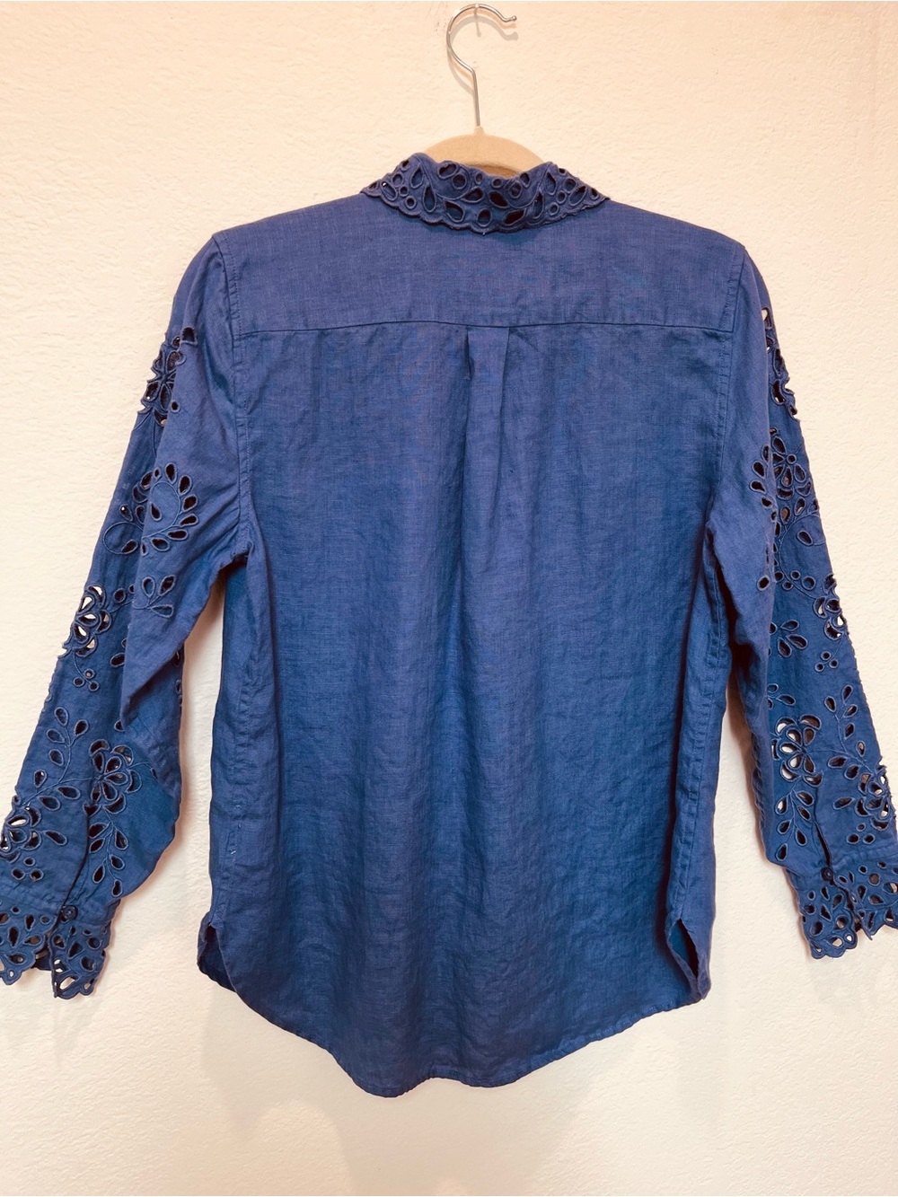 Womens Blue Linen  Eyelet Cutout Button-Up Blouse - Picture 2 of 11